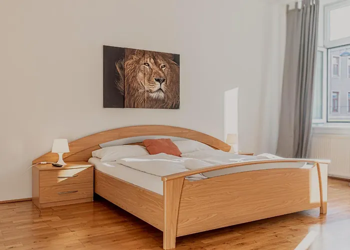 Comfortable 3br Aprt, Next To Belvedere, Ideal For Long Apartman