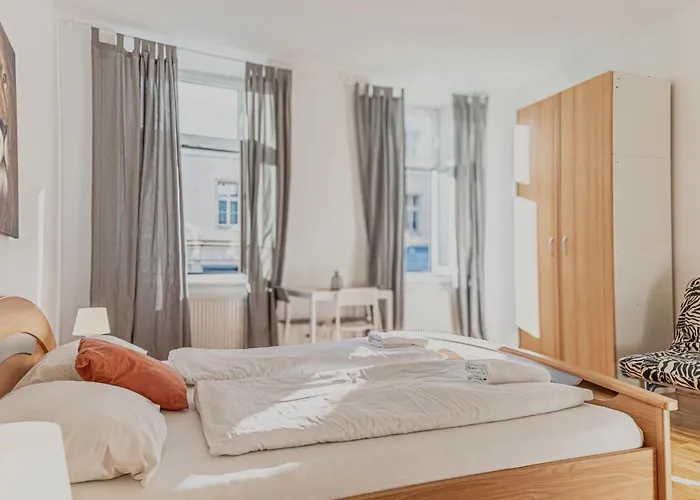 Apartman Comfortable 3br Aprt, Next To Belvedere, Ideal For Long